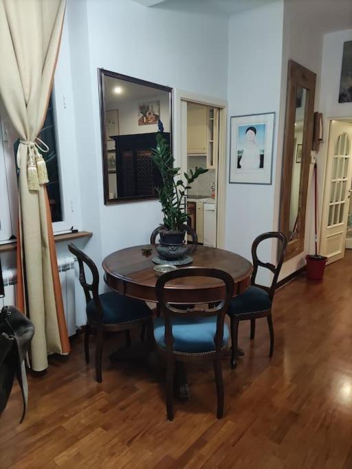 Colosseo Vintage Apartment Rome Luaran gambar